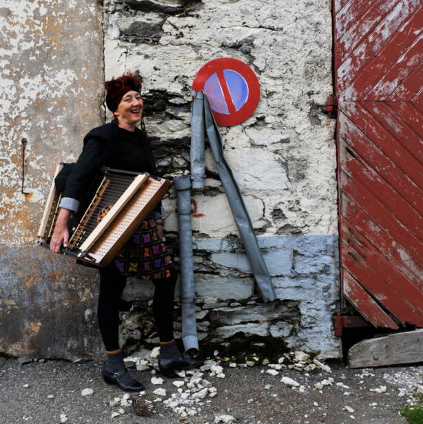 ba-sola_dsc3430web.jpg ba-sola_dsc3430web.jpg